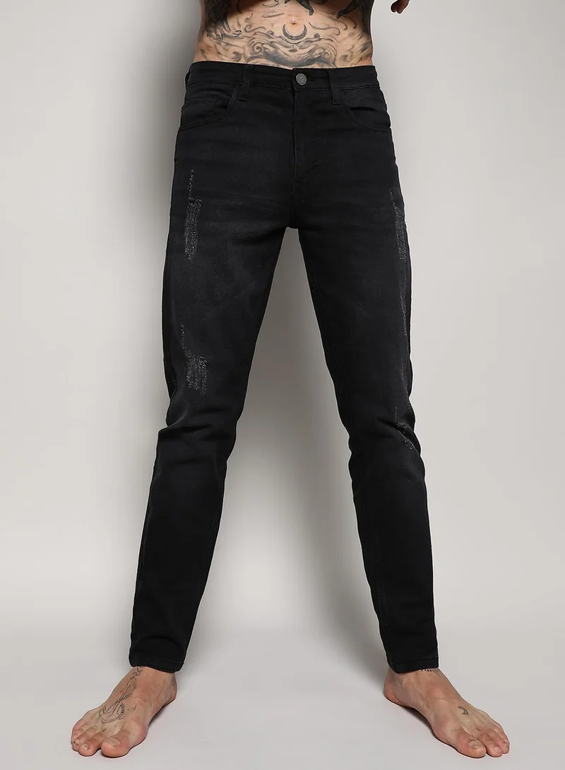 Campus Sutra Men's Black Minimal Distressed Denim Jeans For Casual Wear | Dark-Wash | Regular Fit | Button Closure | Cotton Denim Jeans Crafted With Comfort Fit For Everyday Wear